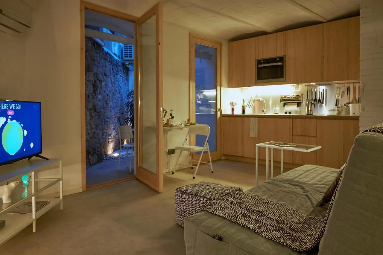 Luxury 1Br With Patio Near The Beach Barcelona 0*,